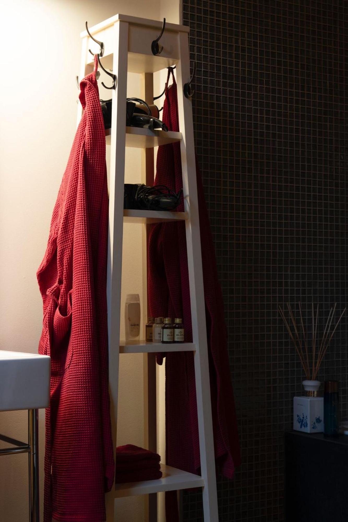 Luxury - Quartier-sud Hotel *